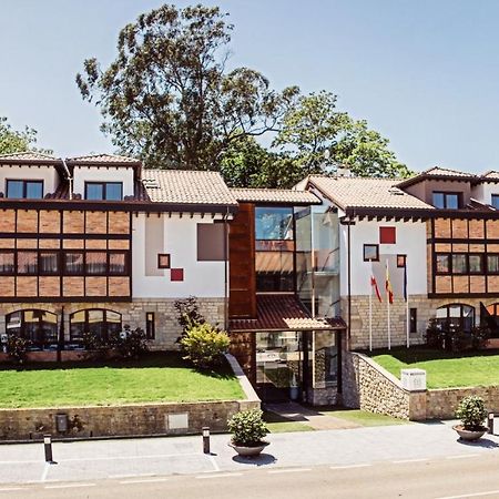 Hotel Cuevas - Adults Only サンティリャーナ・デル・マル エクステリア 写真