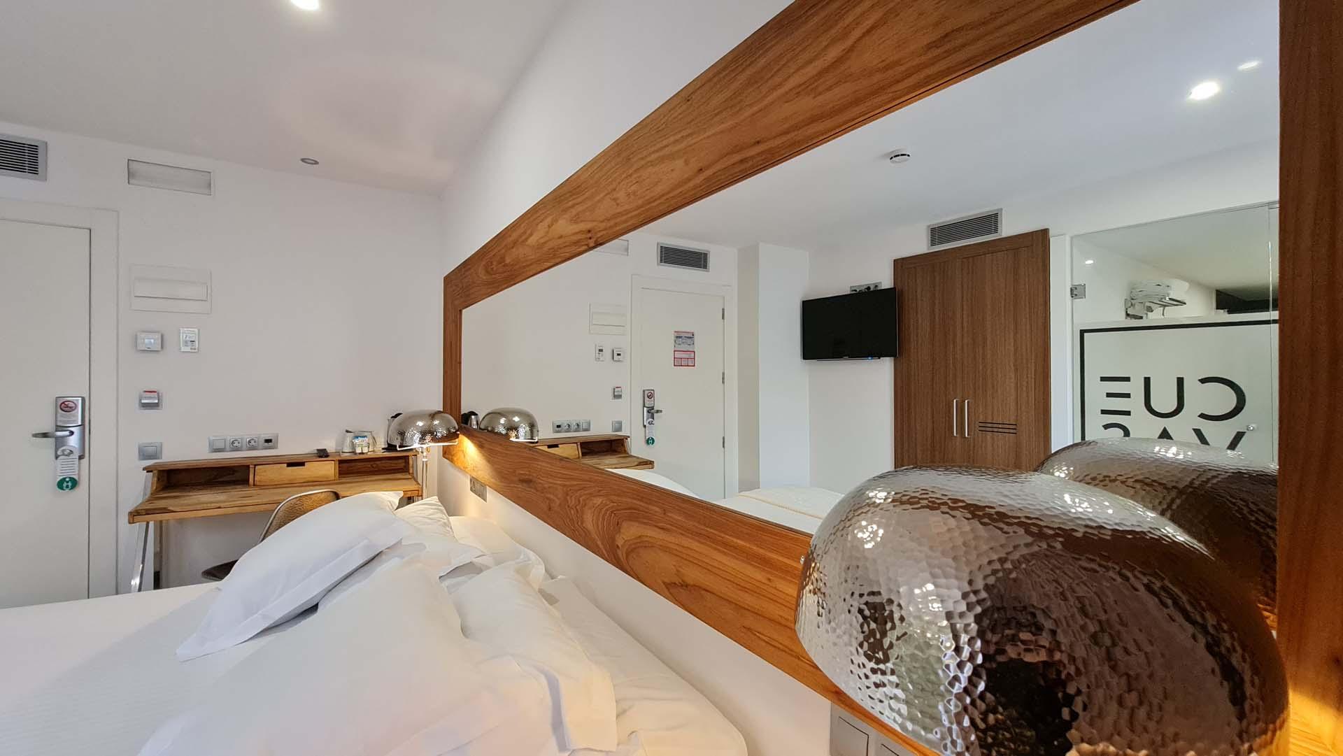 Hotel Cuevas - Adults Only サンティリャーナ・デル・マル エクステリア 写真