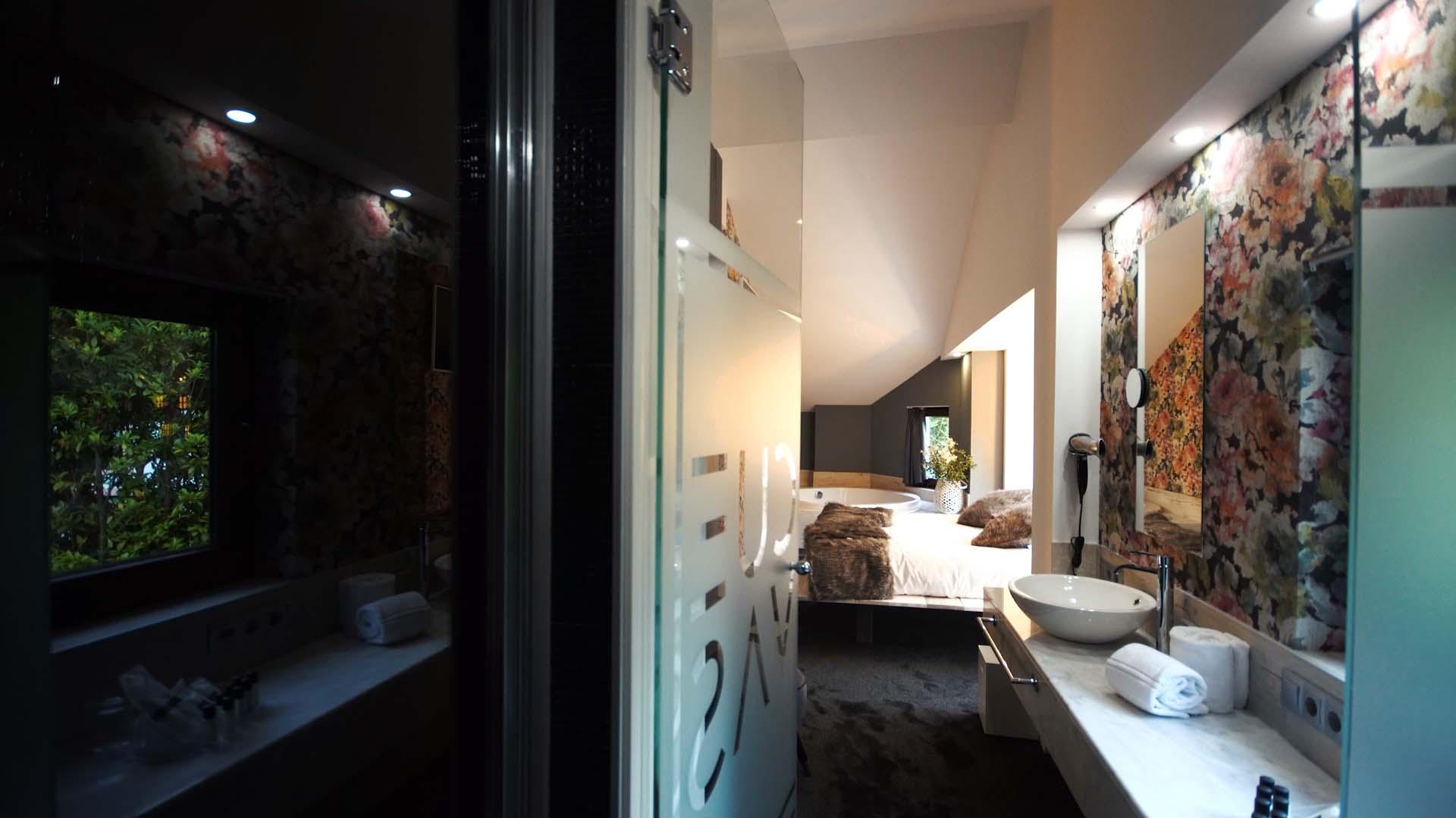 Hotel Cuevas - Adults Only サンティリャーナ・デル・マル エクステリア 写真